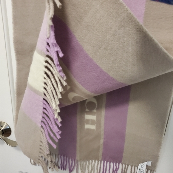Coach Varsity Stripe Grey/Violet Orchid Large Scarf/ Wrap W/Fringe 100% Wool - Picture 5 of 8